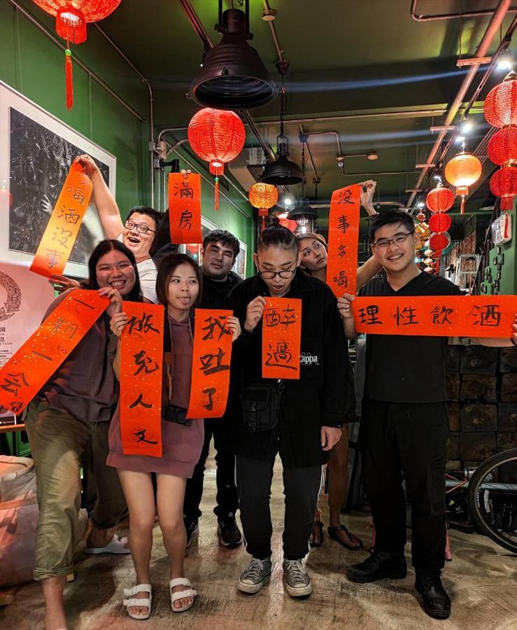 Travel Charger Hostel Hualien Exterior foto