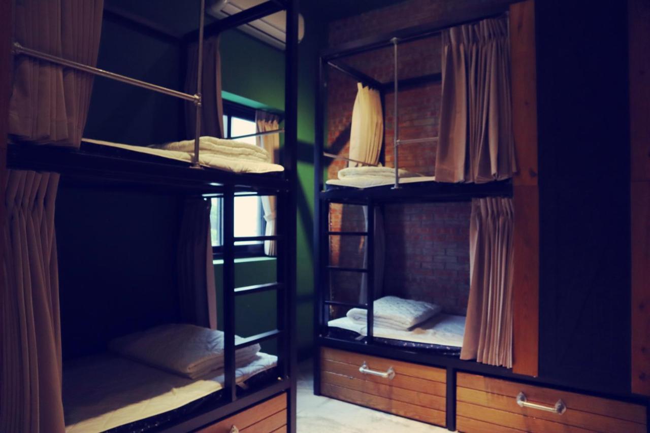 Travel Charger Hostel Hualien Exterior foto
