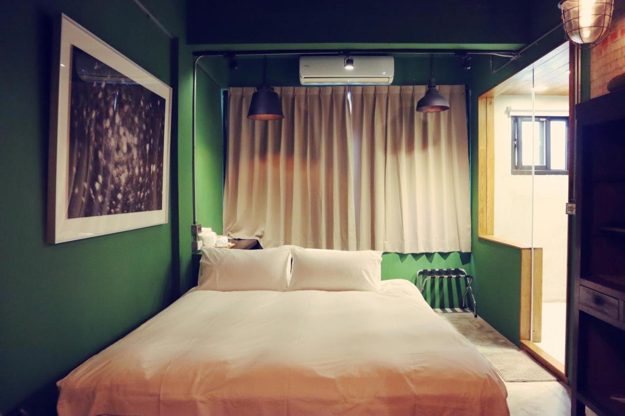 Travel Charger Hostel Hualien Exterior foto