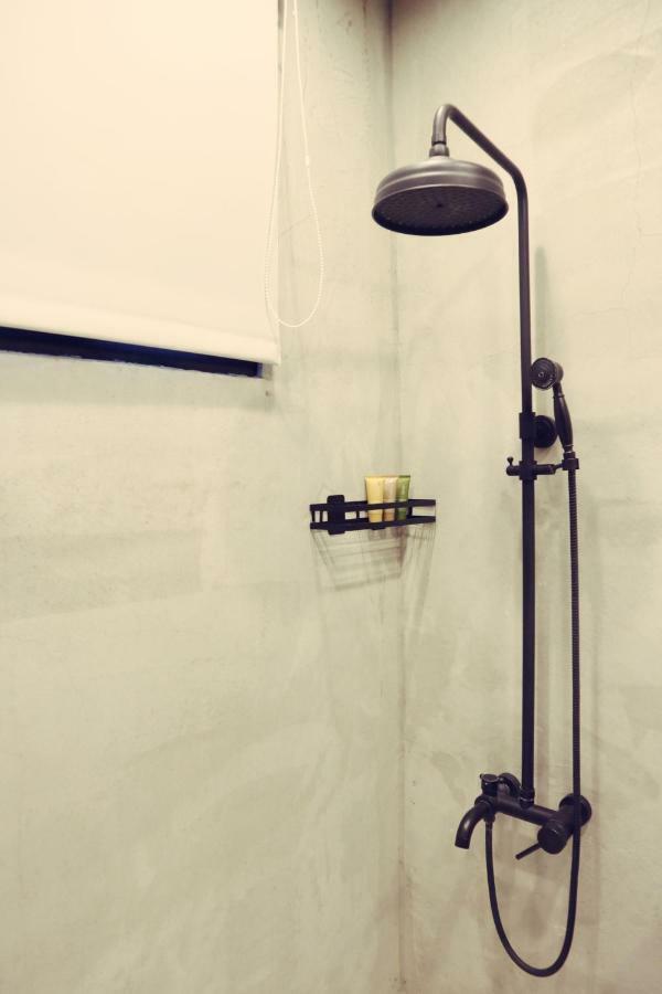 Travel Charger Hostel Hualien Exterior foto